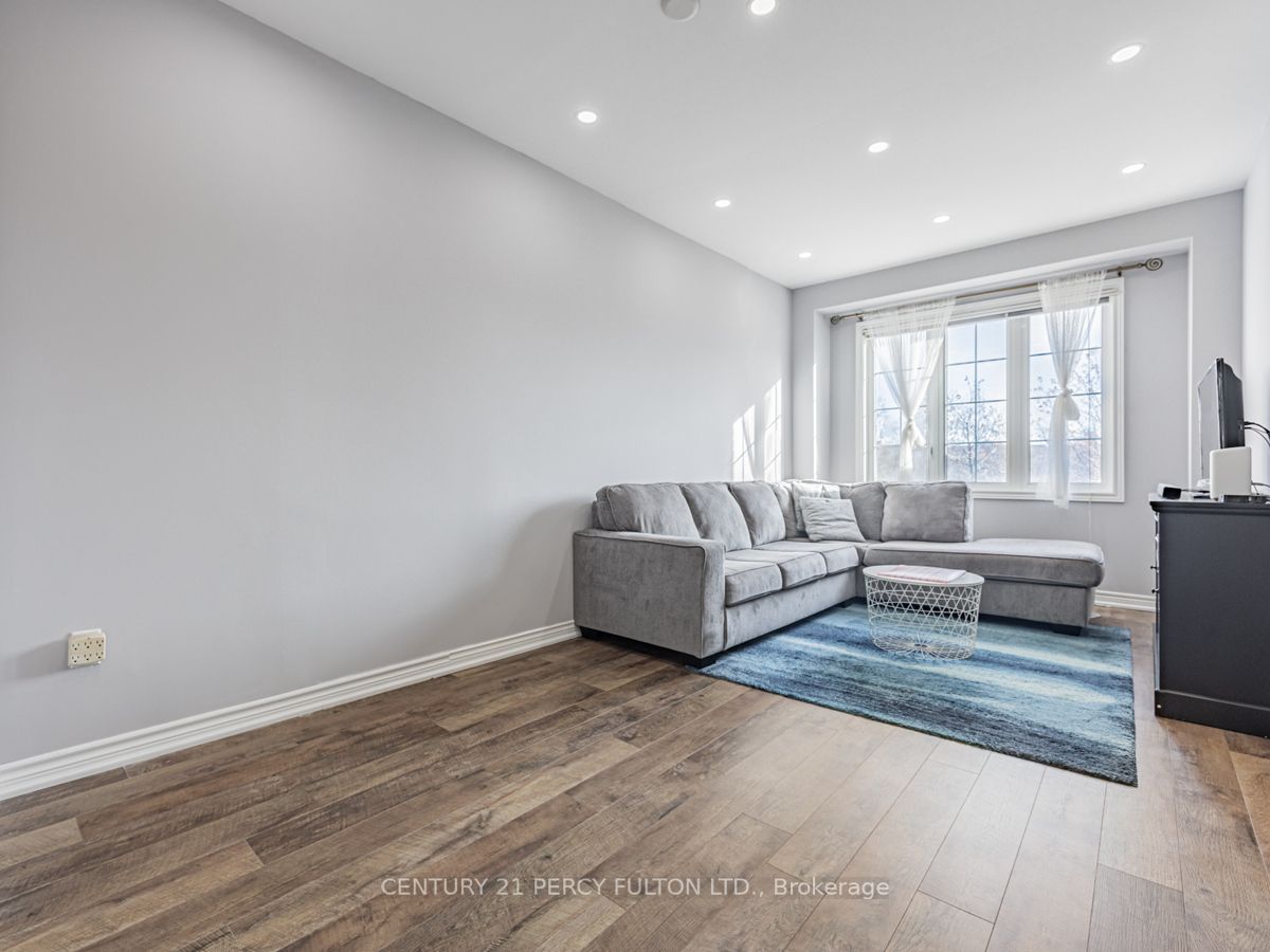13 Collis Lane, #154