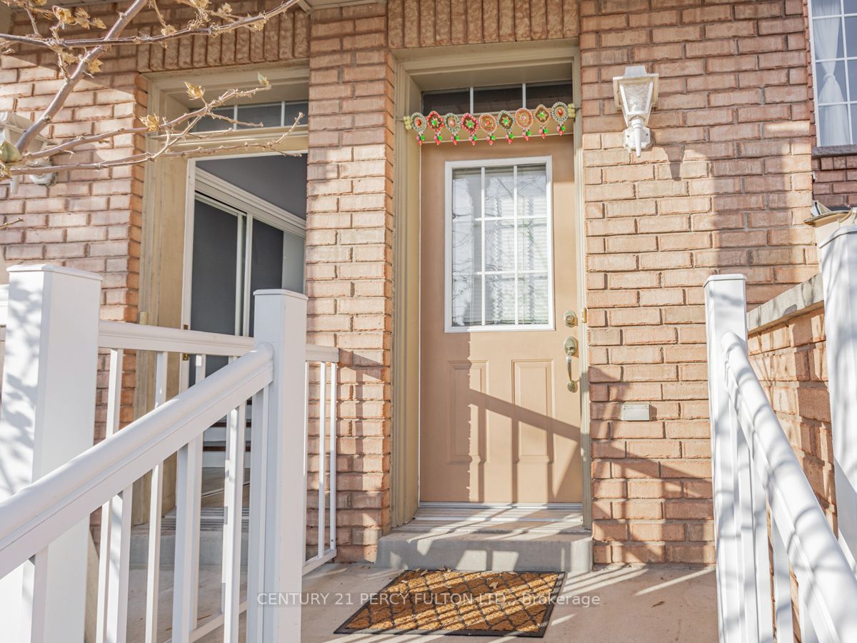 13 Collis Lane, #154