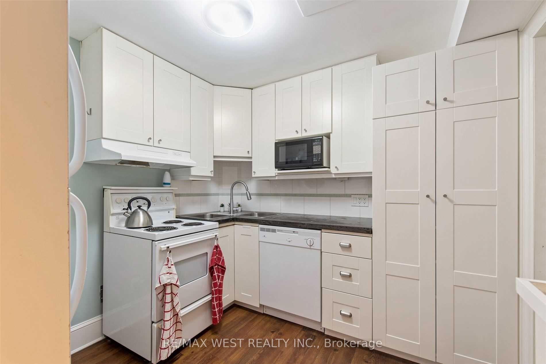 413 Strathmore Blvd, #Lower