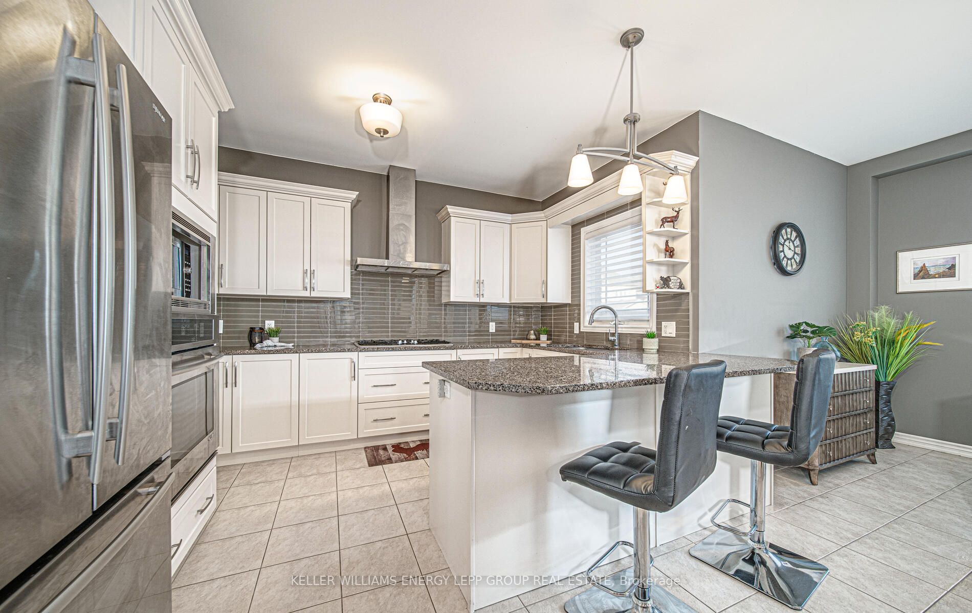 3 Debosky Crt