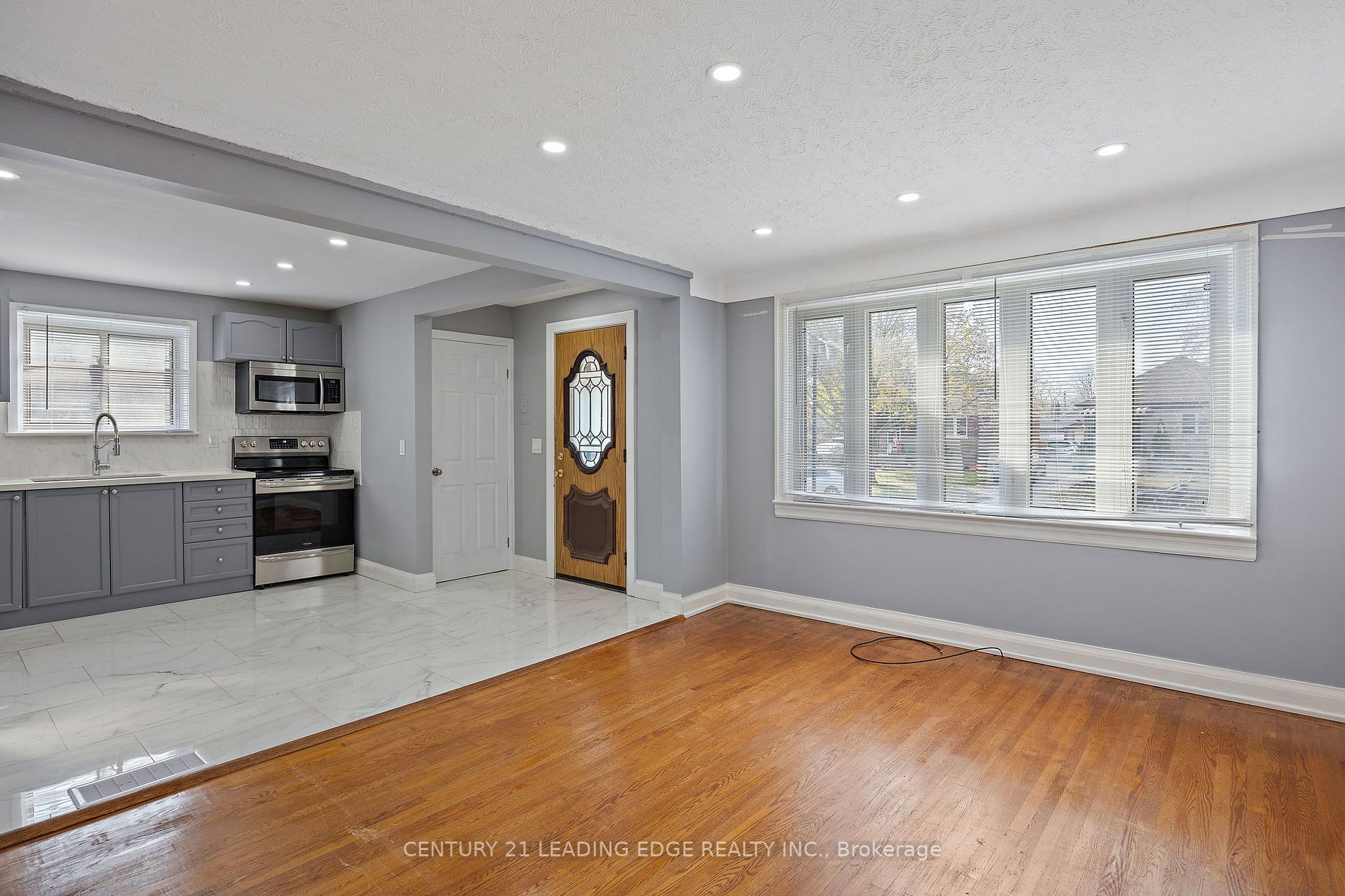 159 Cadillac Ave S