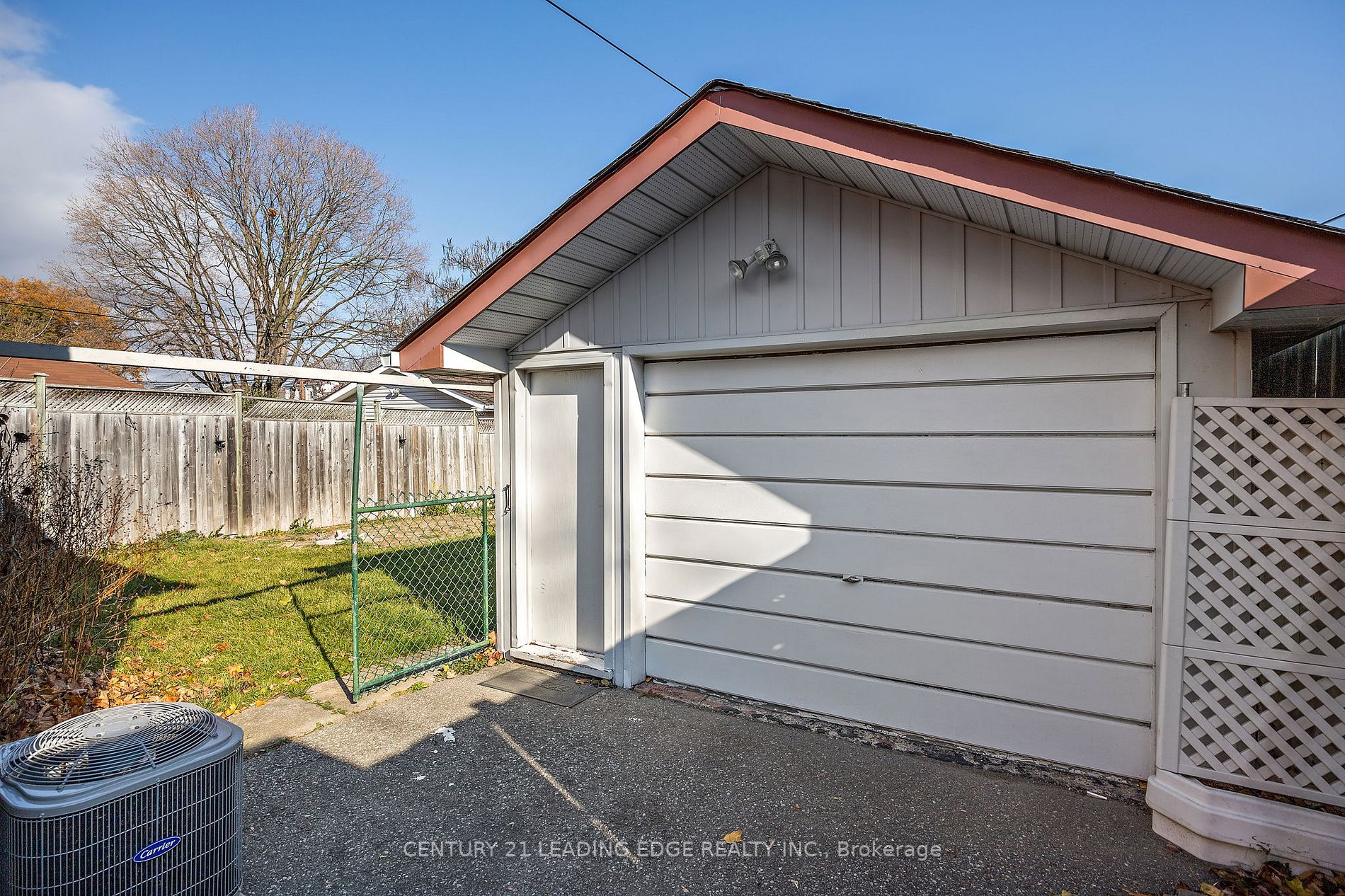 159 Cadillac Ave S