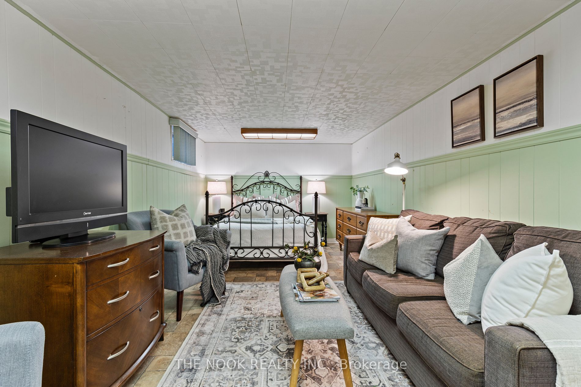 80 Davids Cres