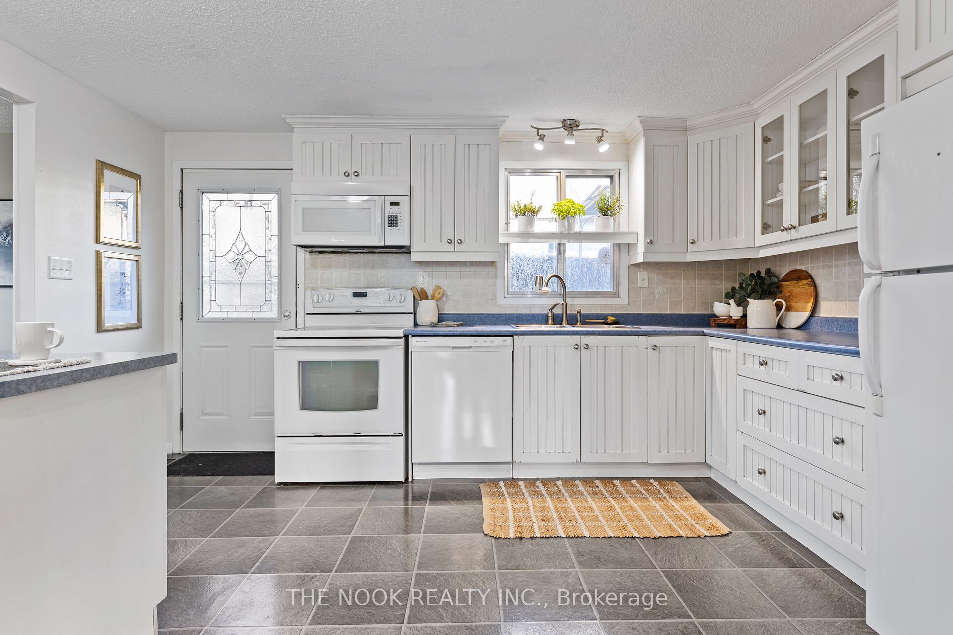 80 Davids Cres