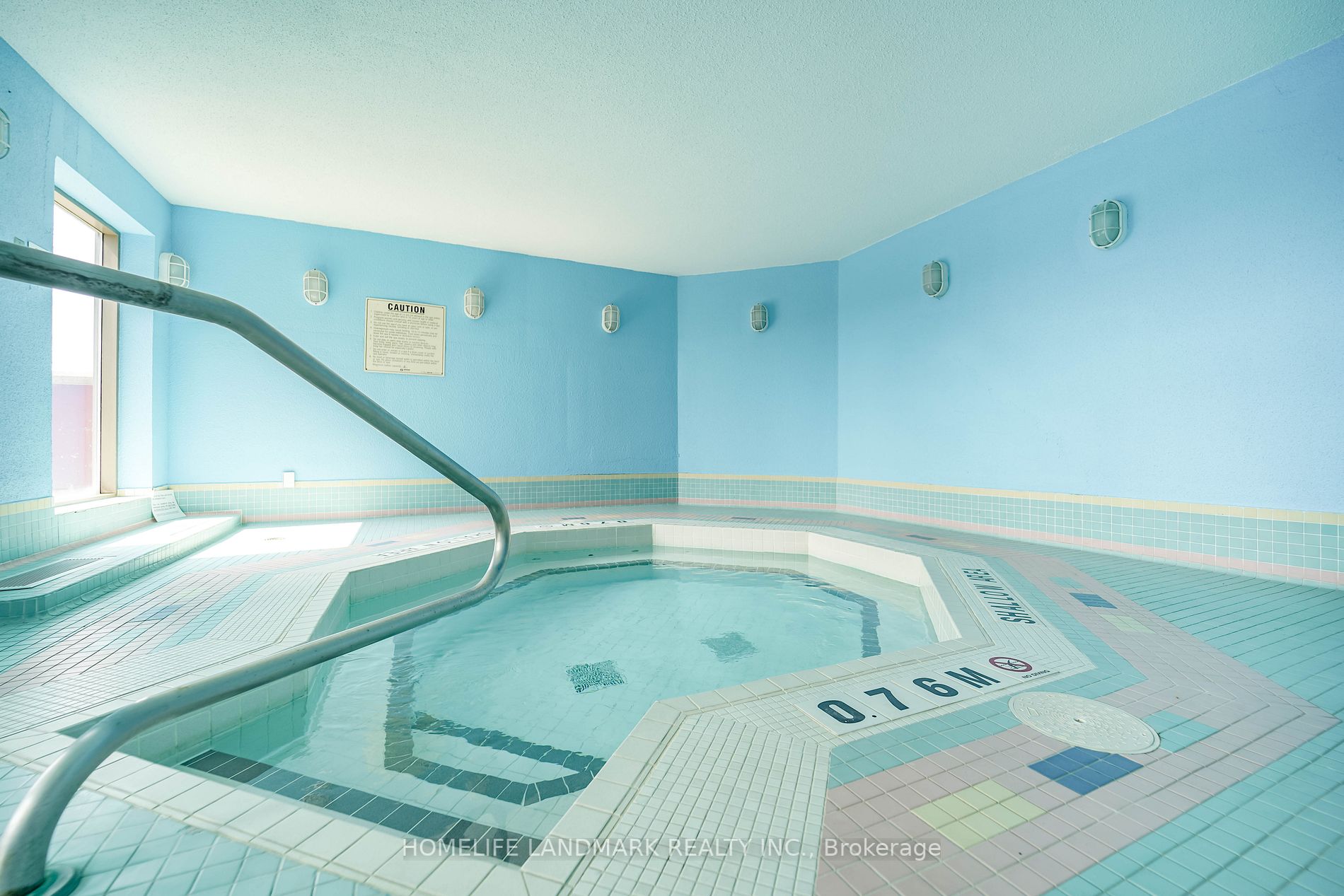 2466 Eglinton Ave E, #718