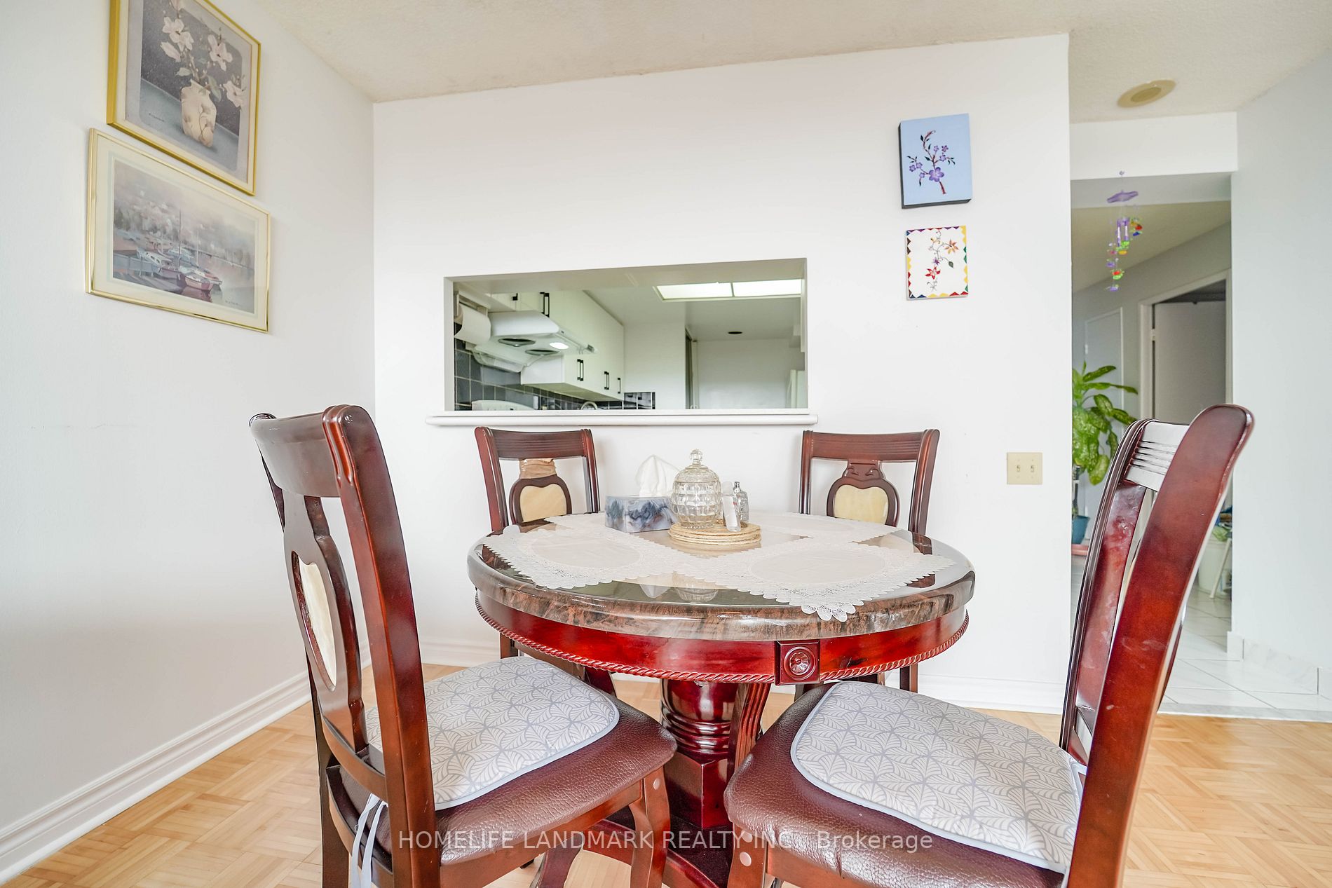 2466 Eglinton Ave E, #718