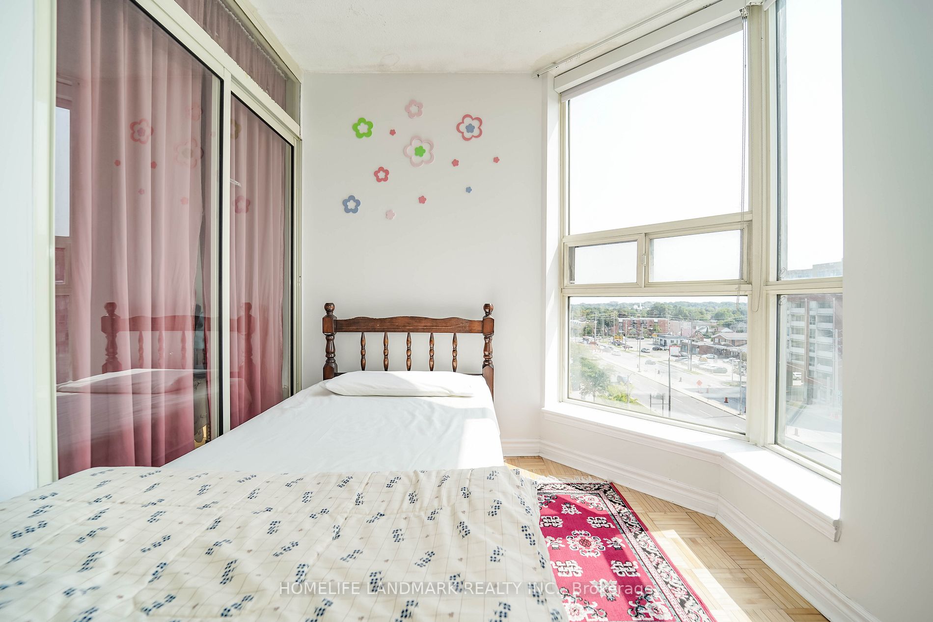 2466 Eglinton Ave E, #718