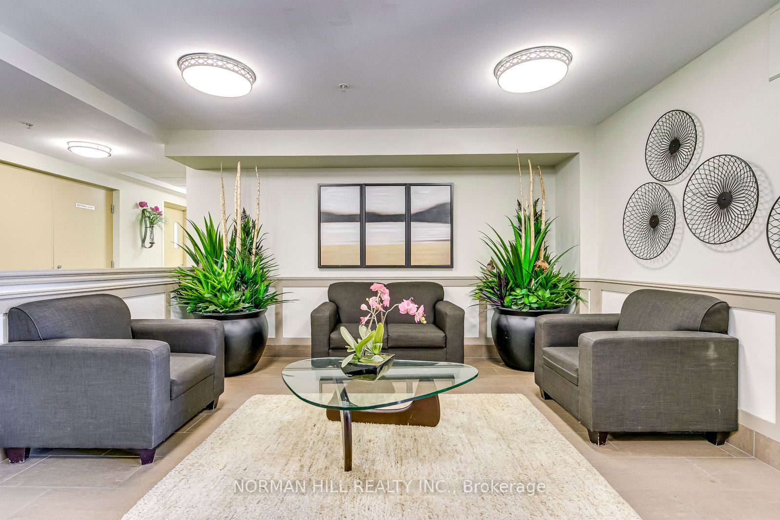60 Mendelssohn St, #104