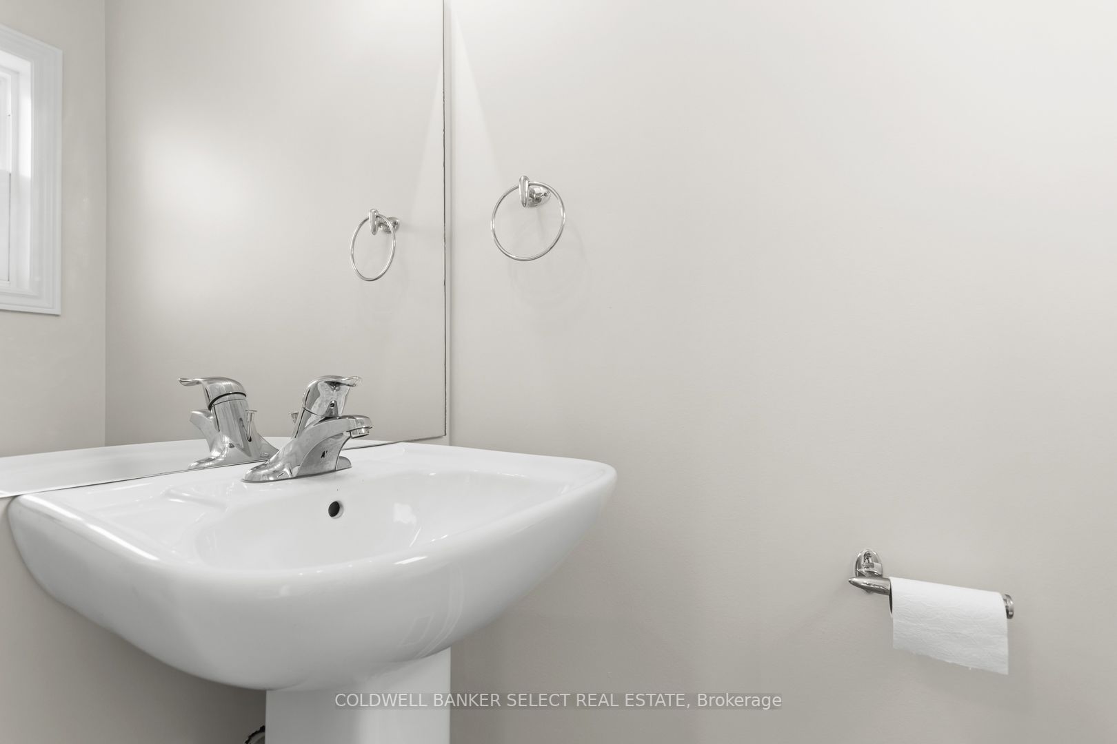 1 Autumn Ave, #7