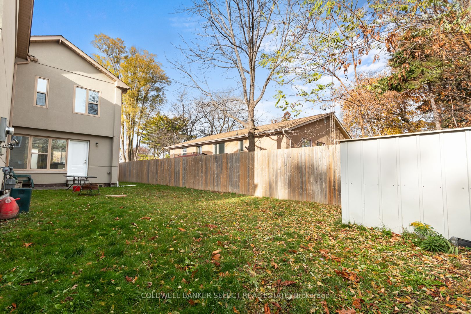 1 Autumn Ave, #7