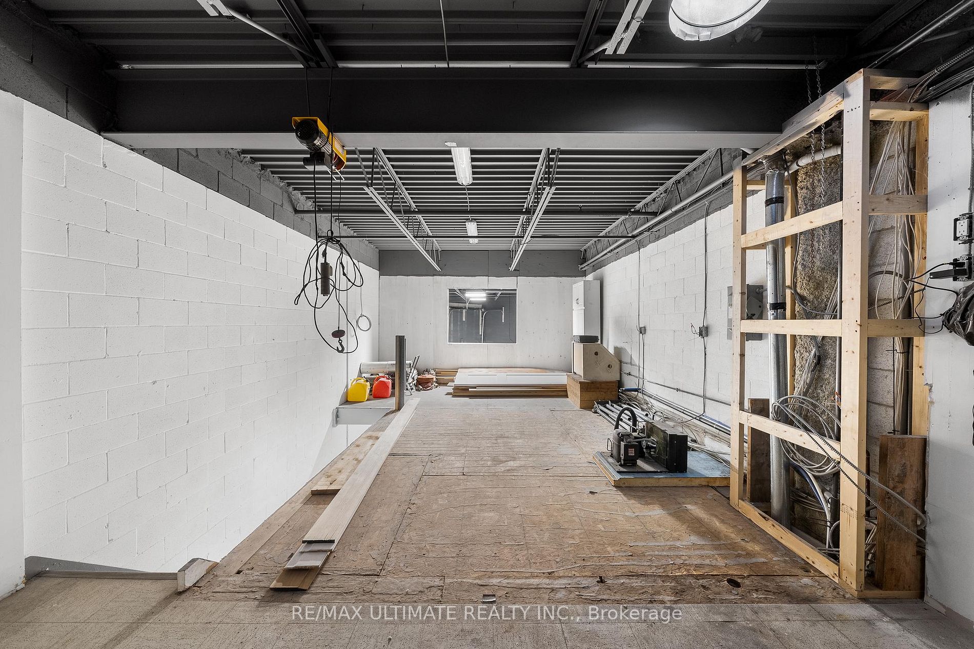 210 Silver Star Blvd, #823