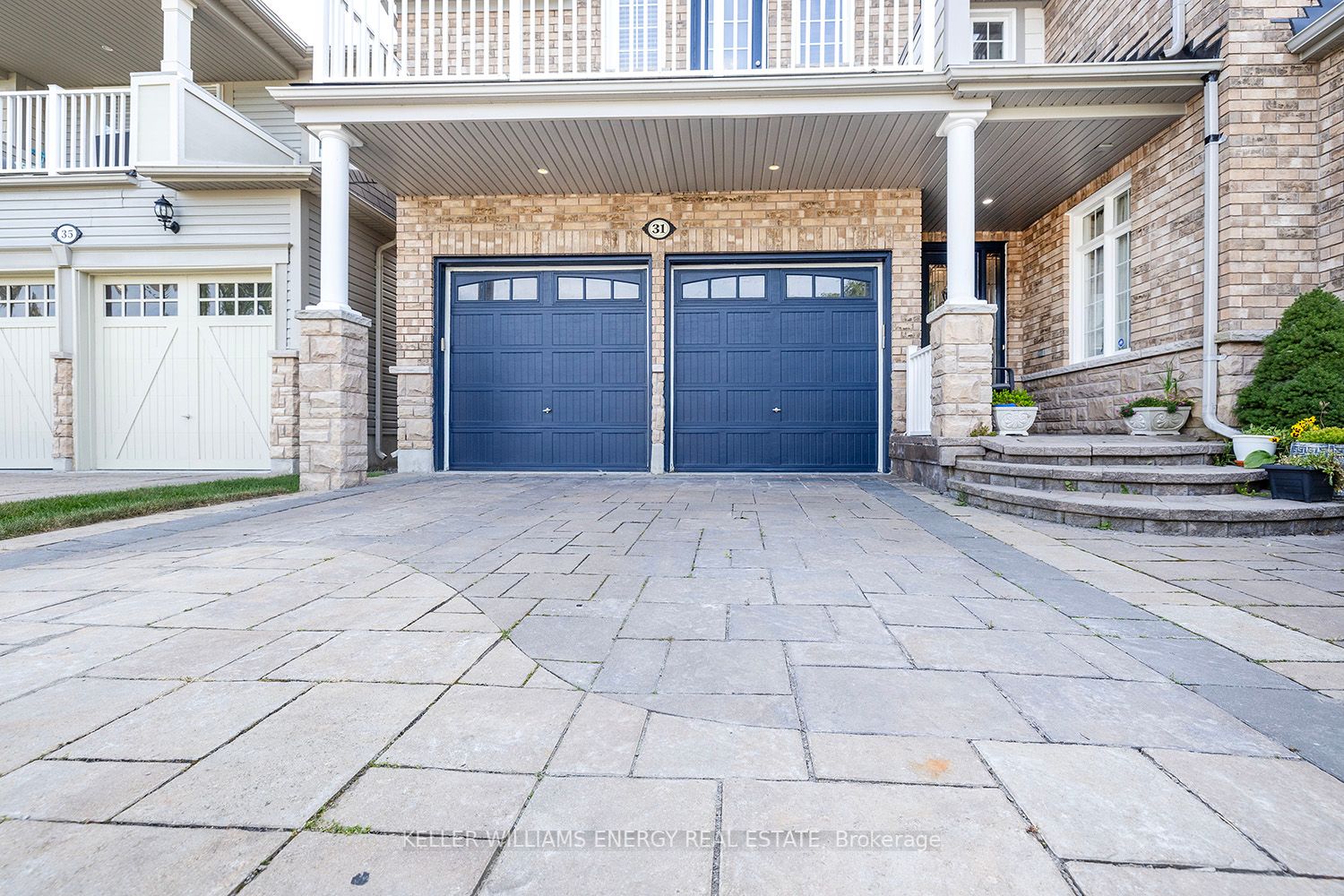31 Donaldson Dr