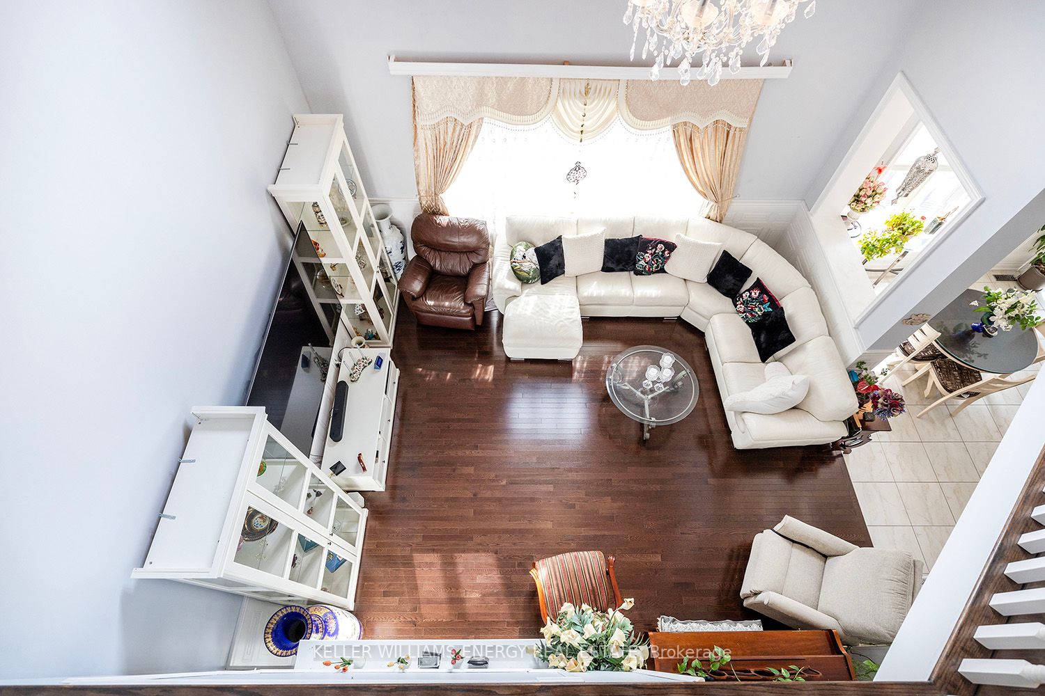 31 Donaldson Dr