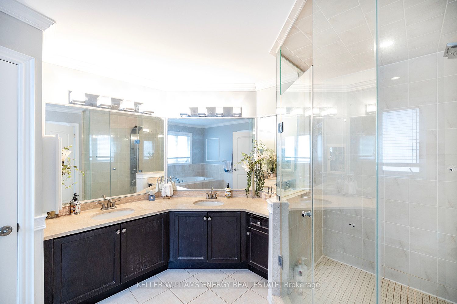 31 Donaldson Dr