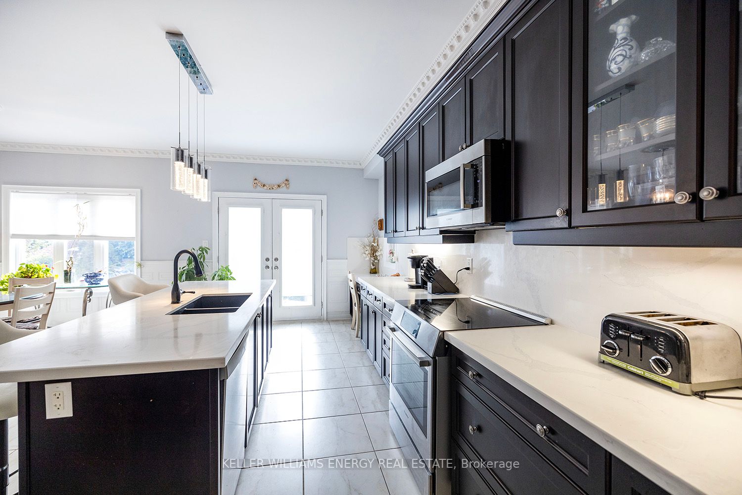 31 Donaldson Dr