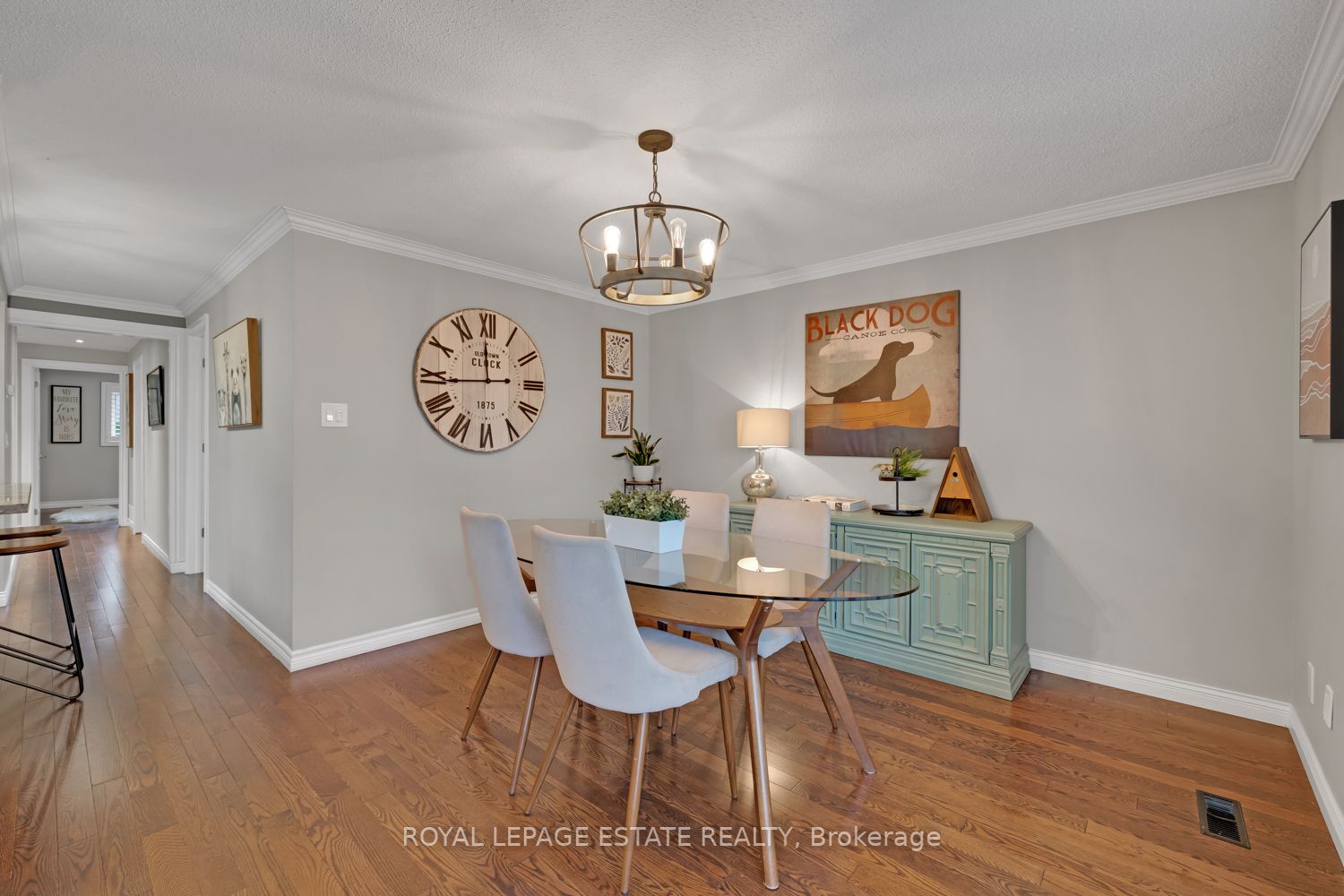 26 Lewin Cres