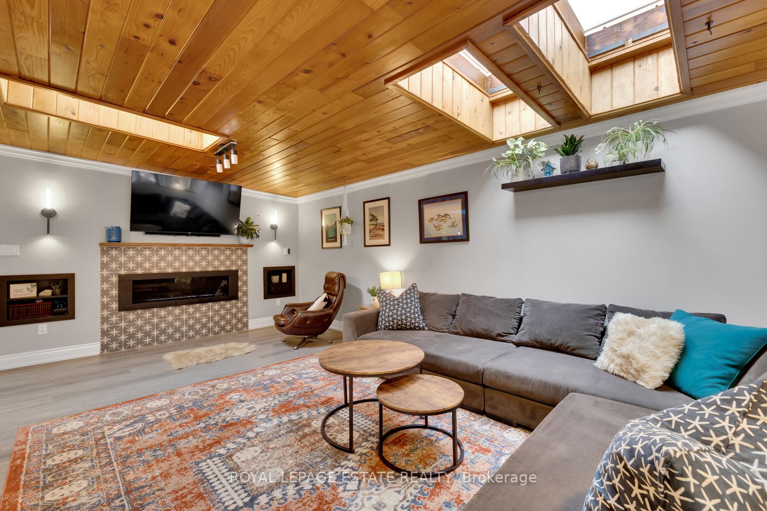 26 Lewin Cres