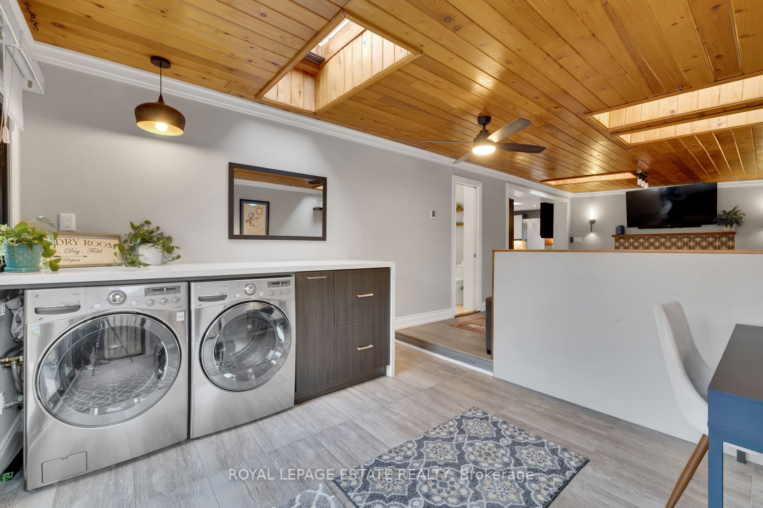 26 Lewin Cres