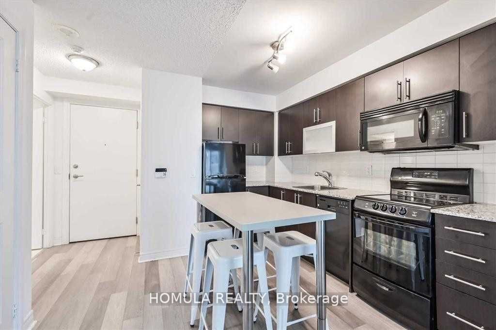 50 Town Centre Crt, #1706