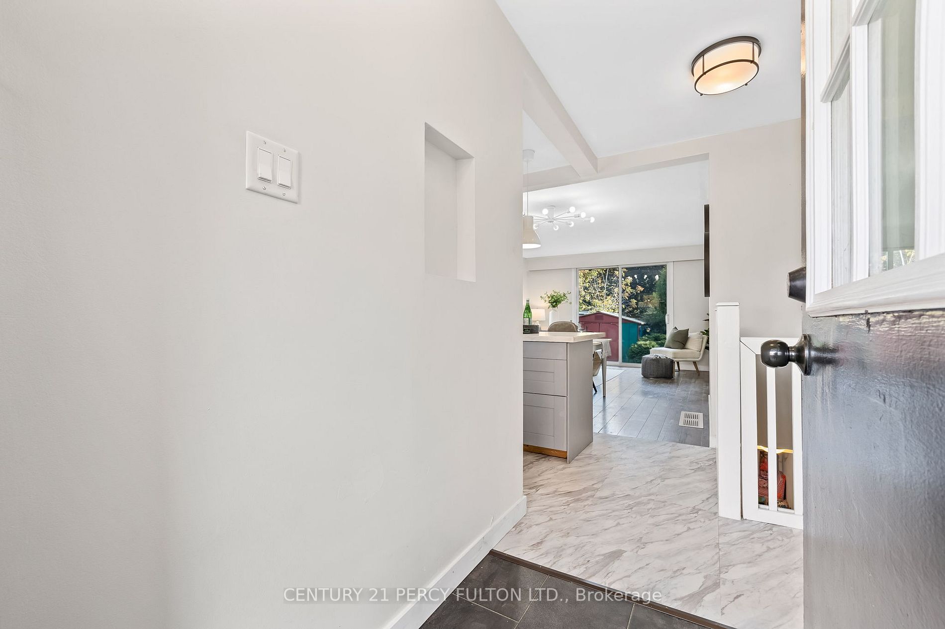 315 Palmerston Ave