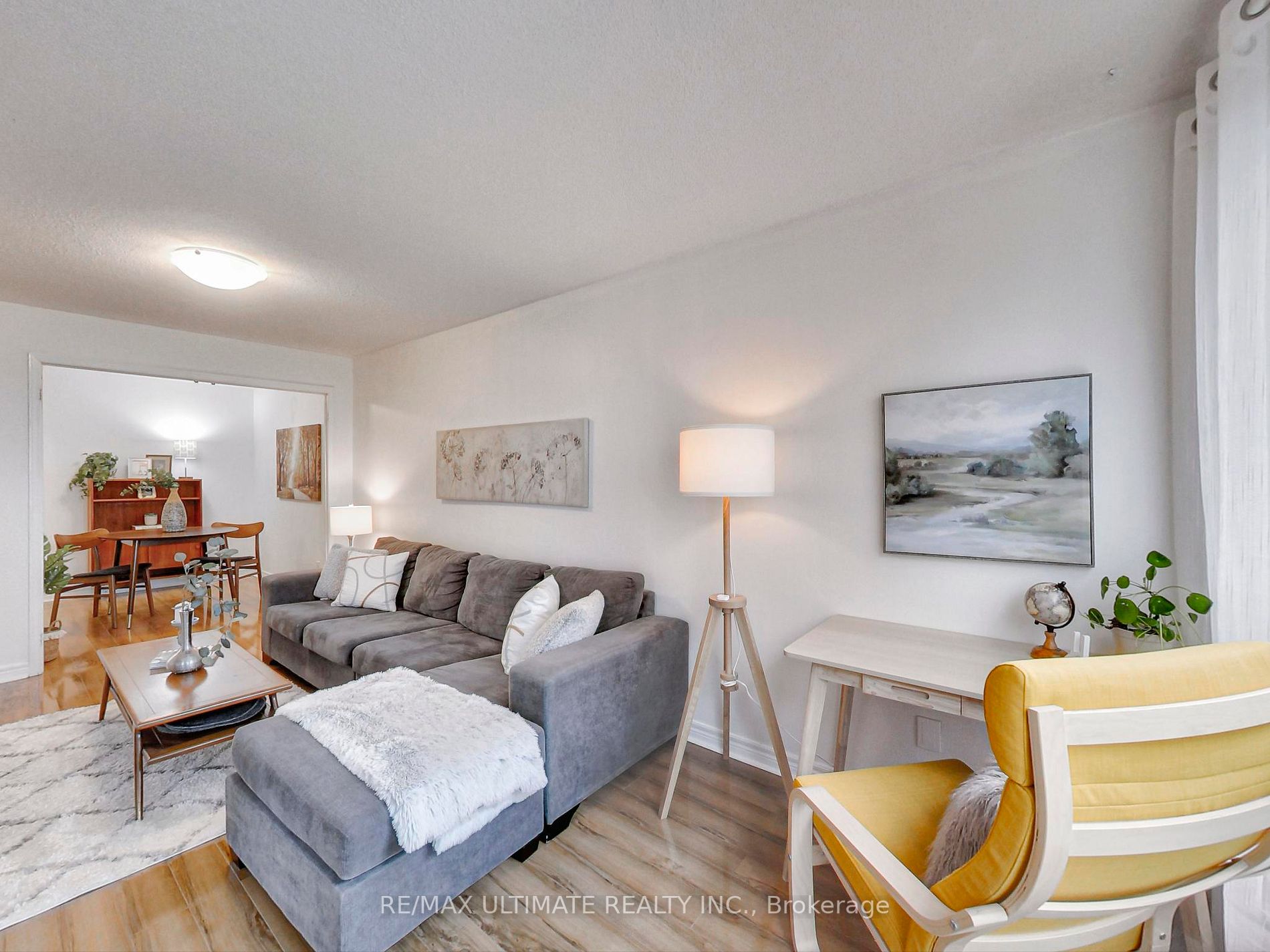 60 Fairfax Cres, #222