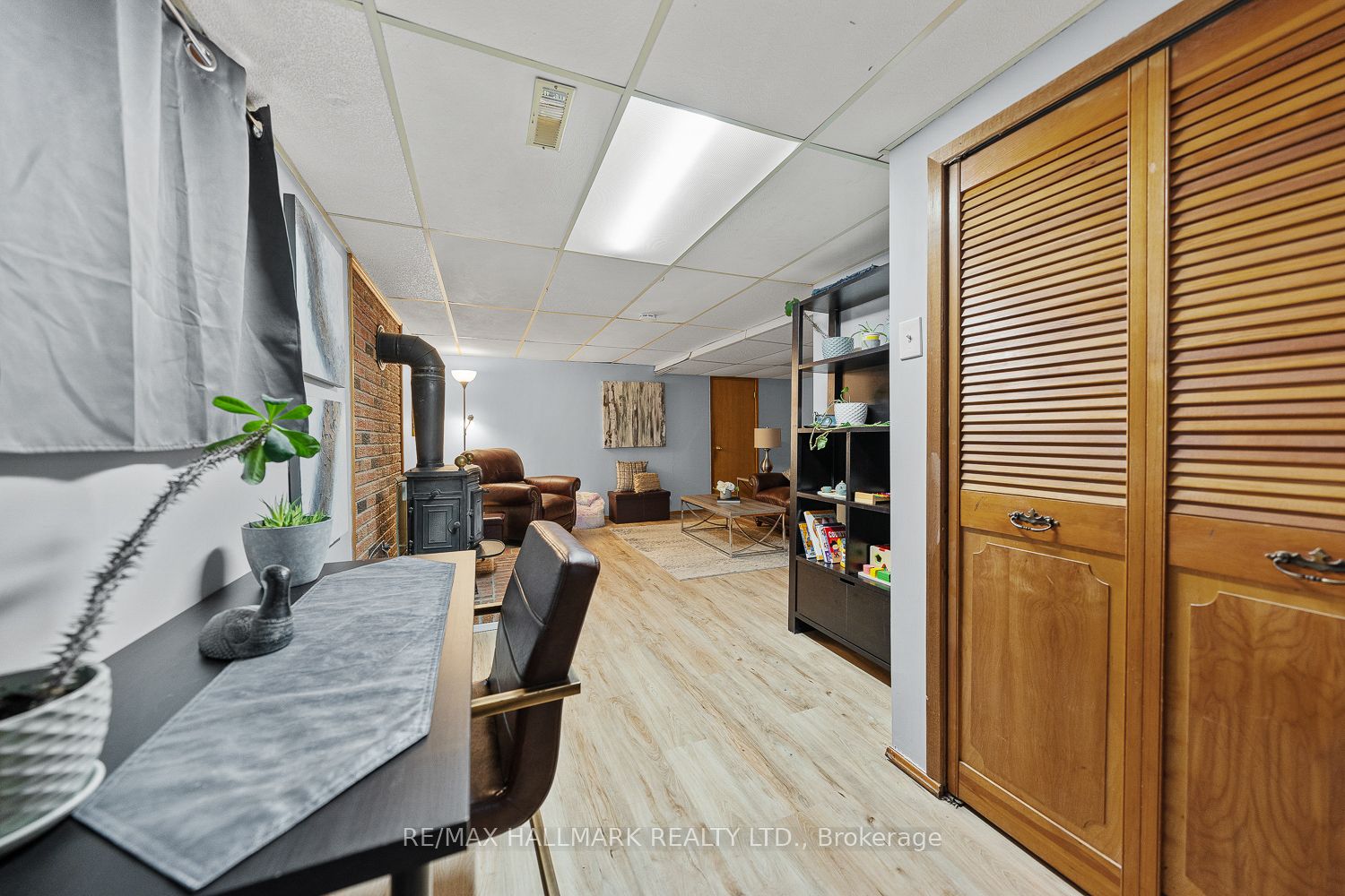 277 Coventry Crt