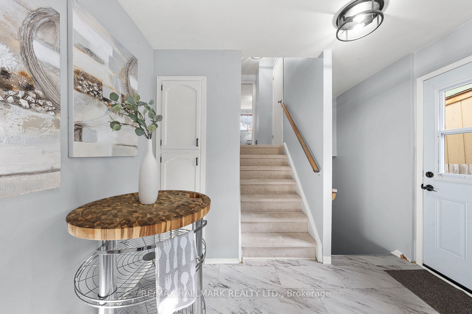 277 Coventry Crt