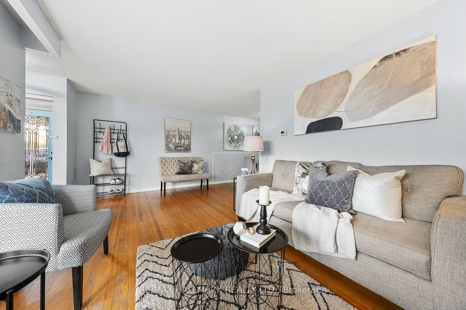 277 Coventry Crt