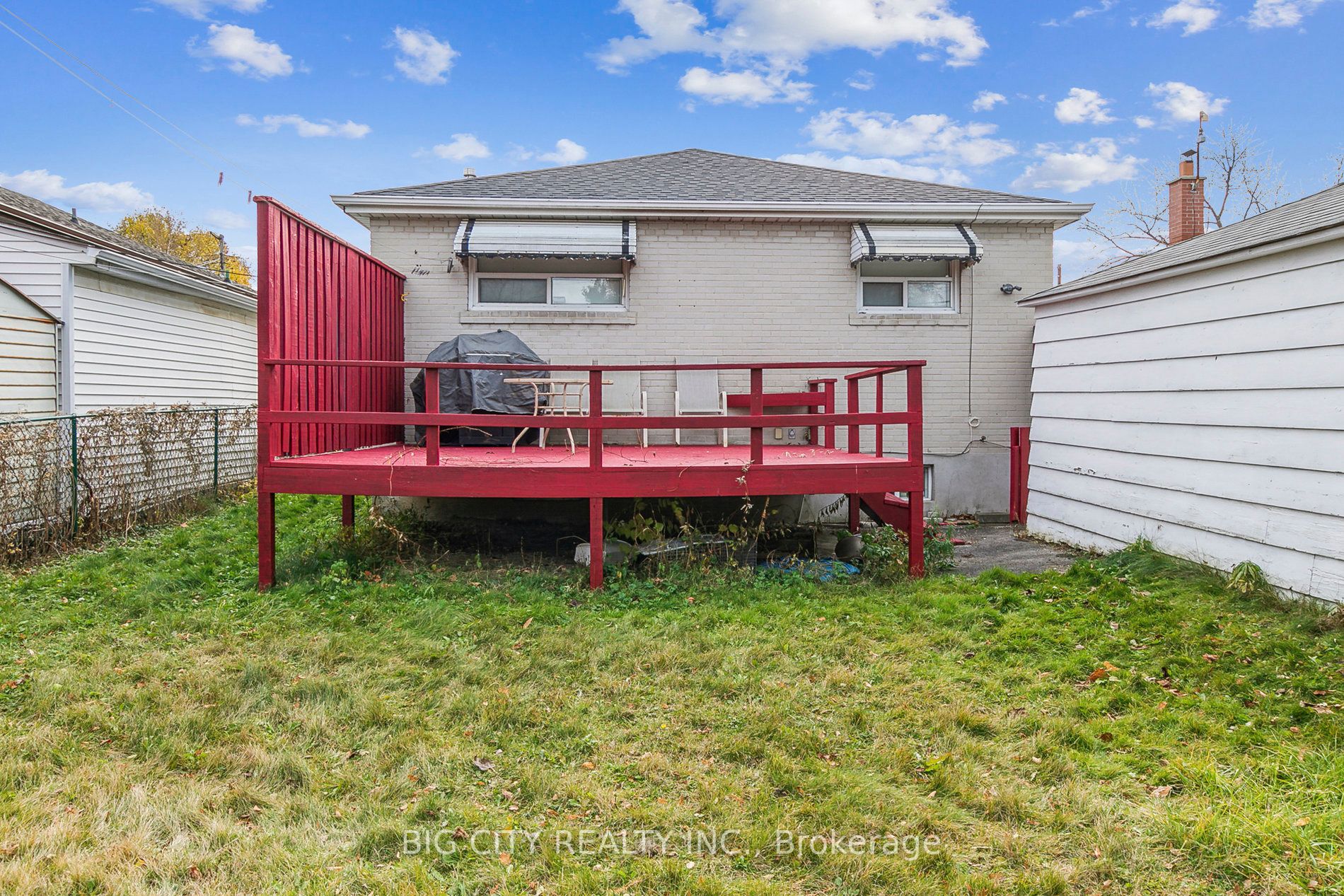 27 Romulus Dr, #Upper