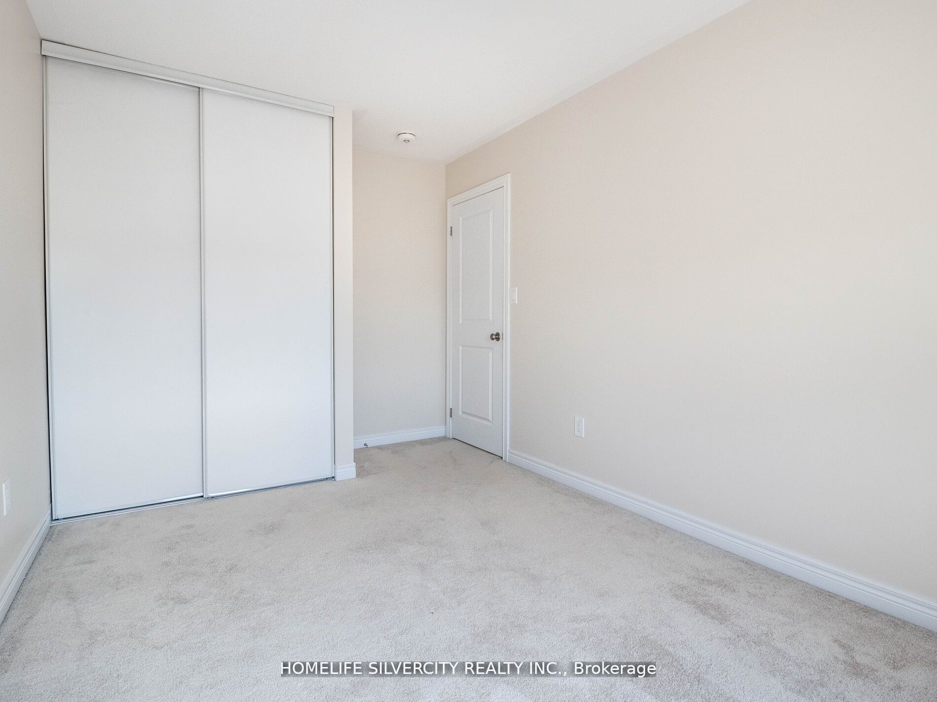 1183 Cactus Cres