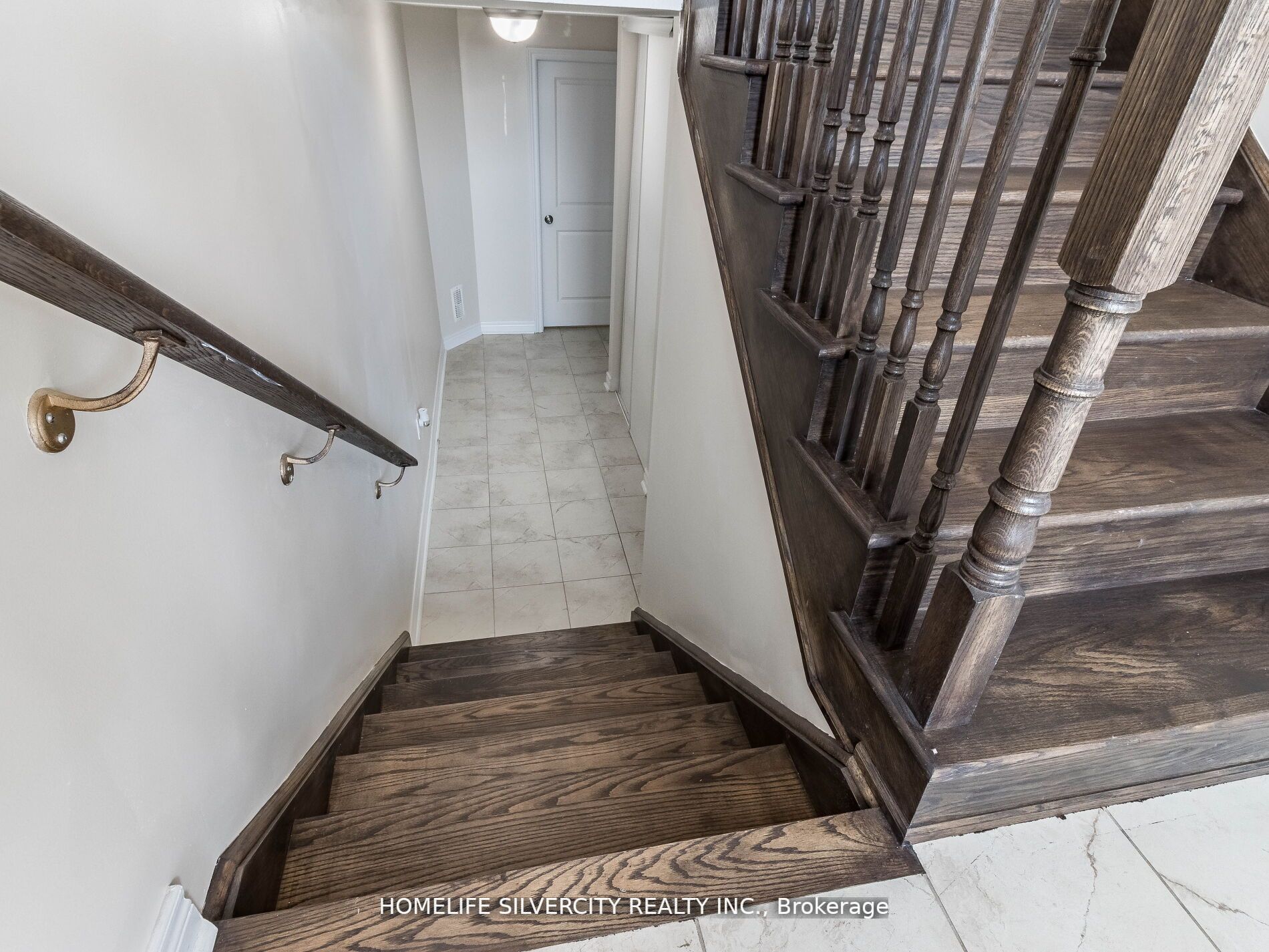 1183 Cactus Cres