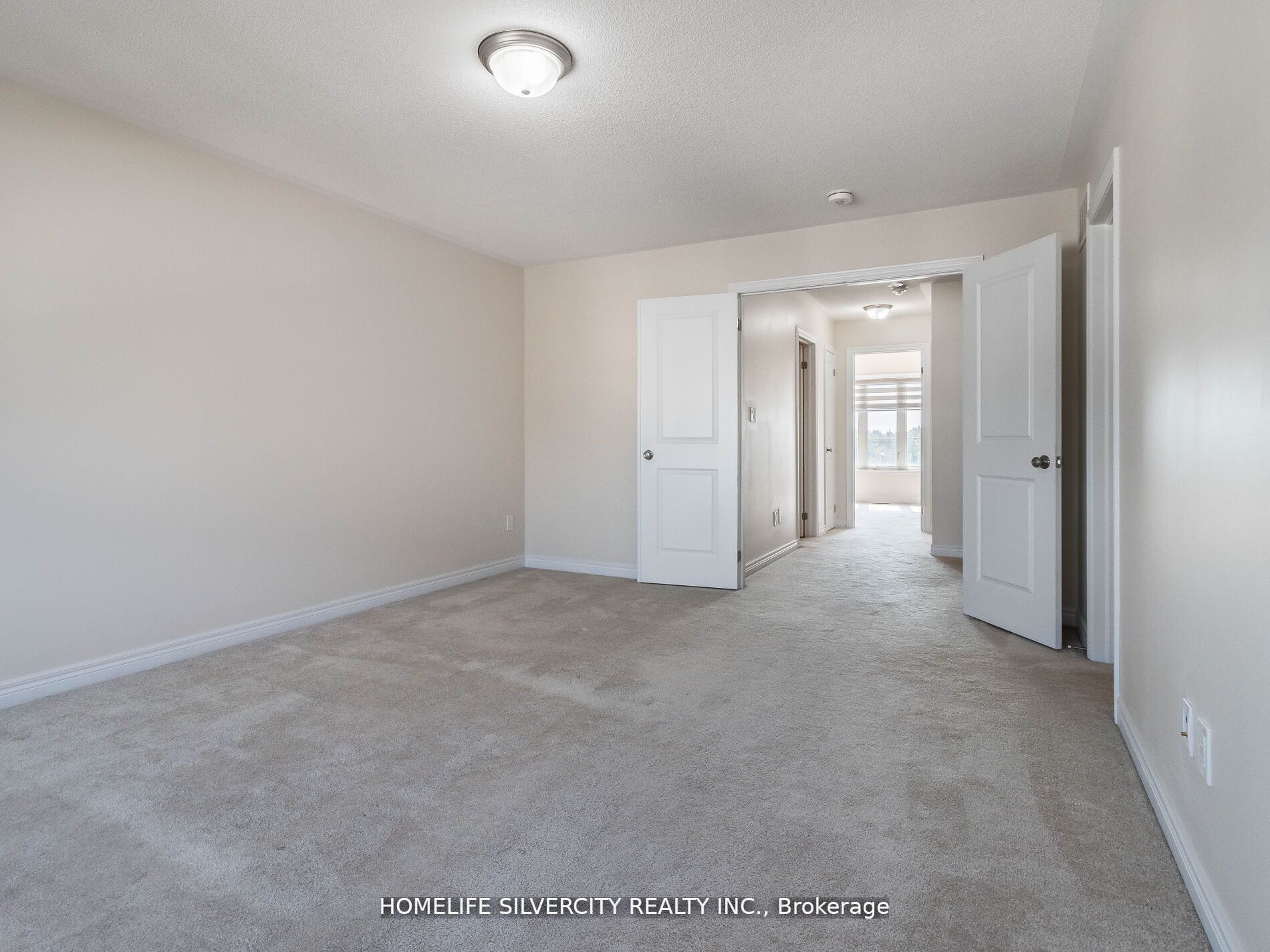 1183 Cactus Cres