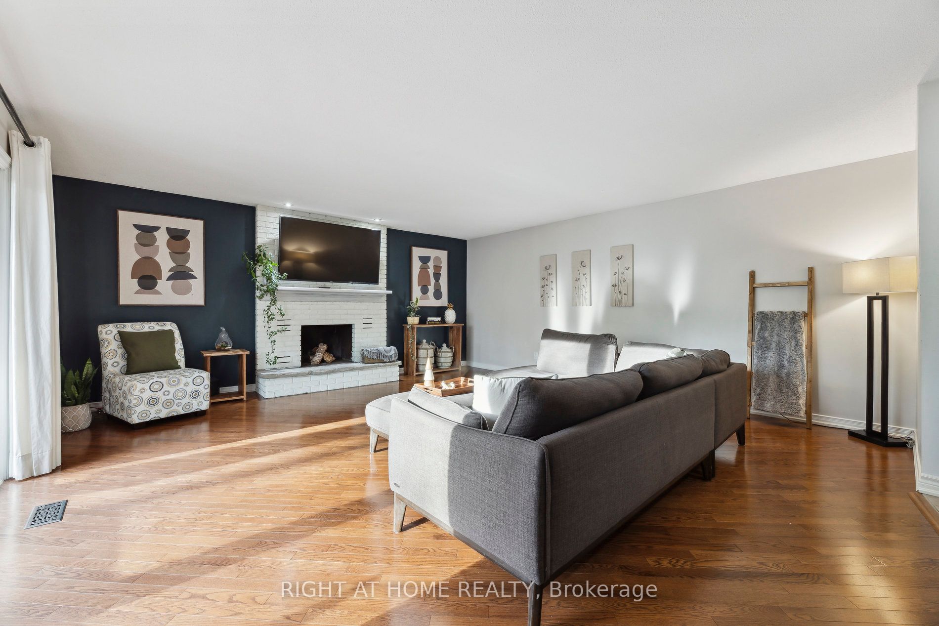 500 Old Brampton Crt