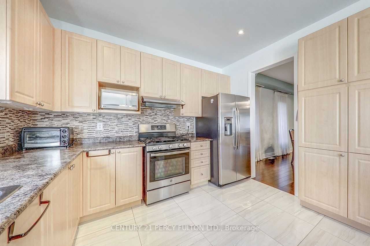 9 Weston Cres