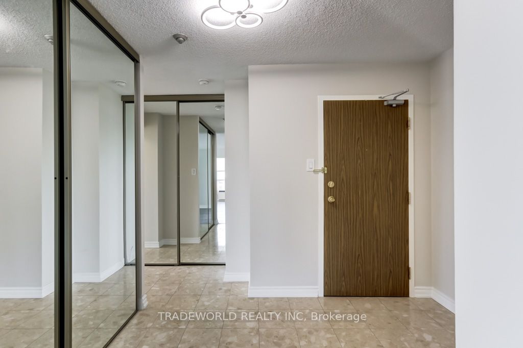 1 Reidmount Ave, #1003