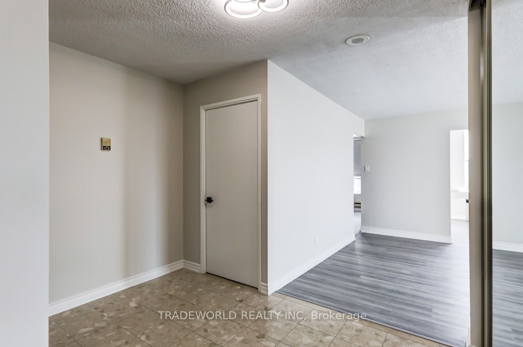 1 Reidmount Ave, #1003