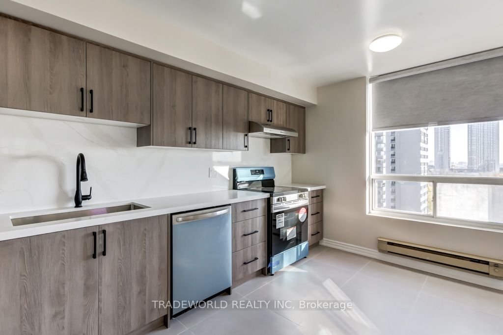 1 Reidmount Ave, #1003