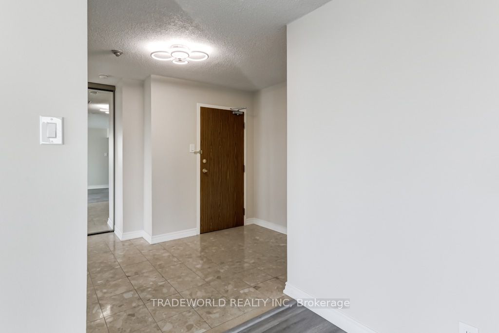 1 Reidmount Ave, #1003