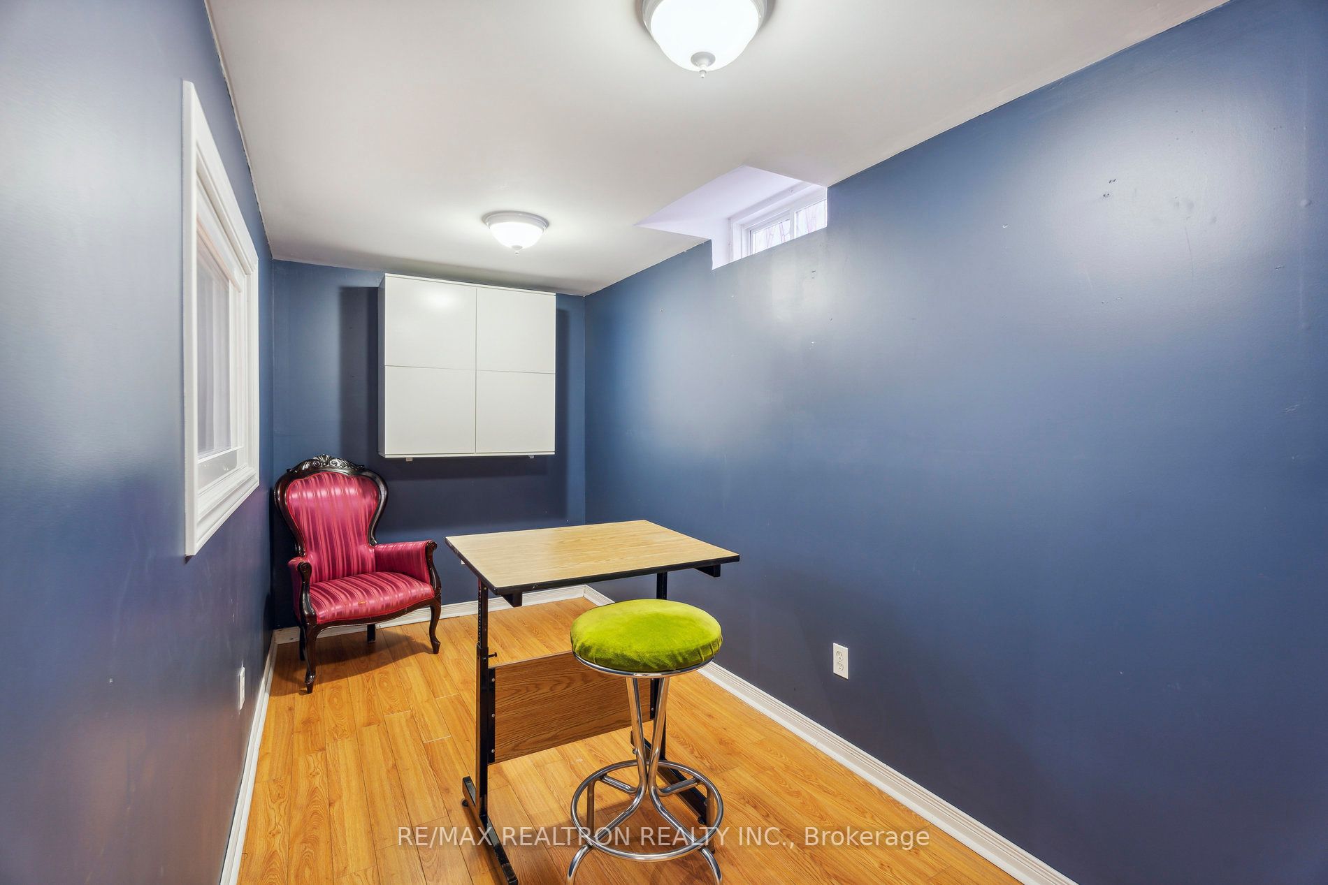 72 Rampart Cres