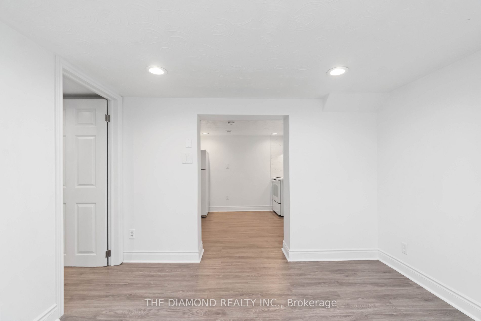 10 Compton Dr, #Bsmt