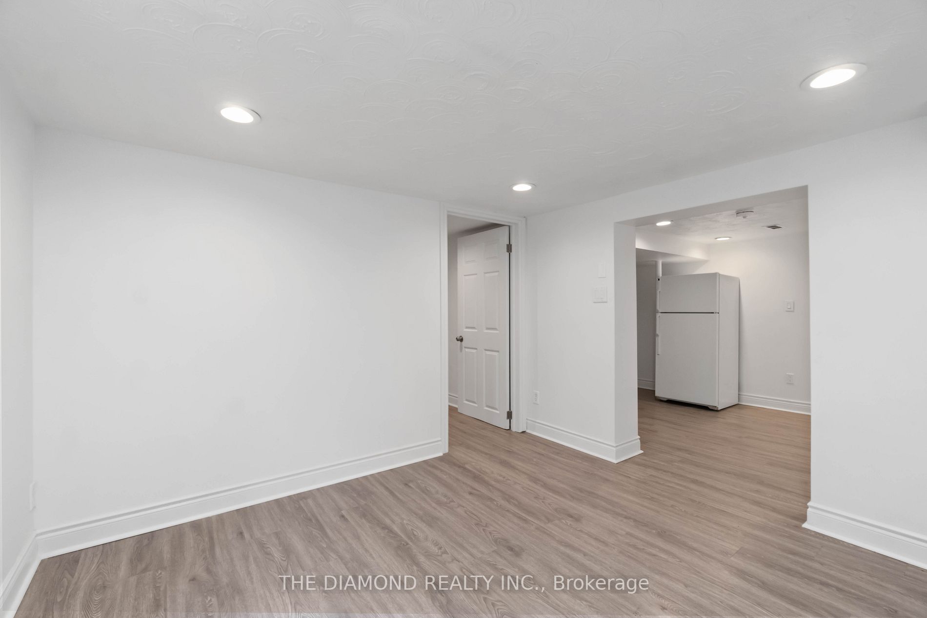 10 Compton Dr, #Bsmt