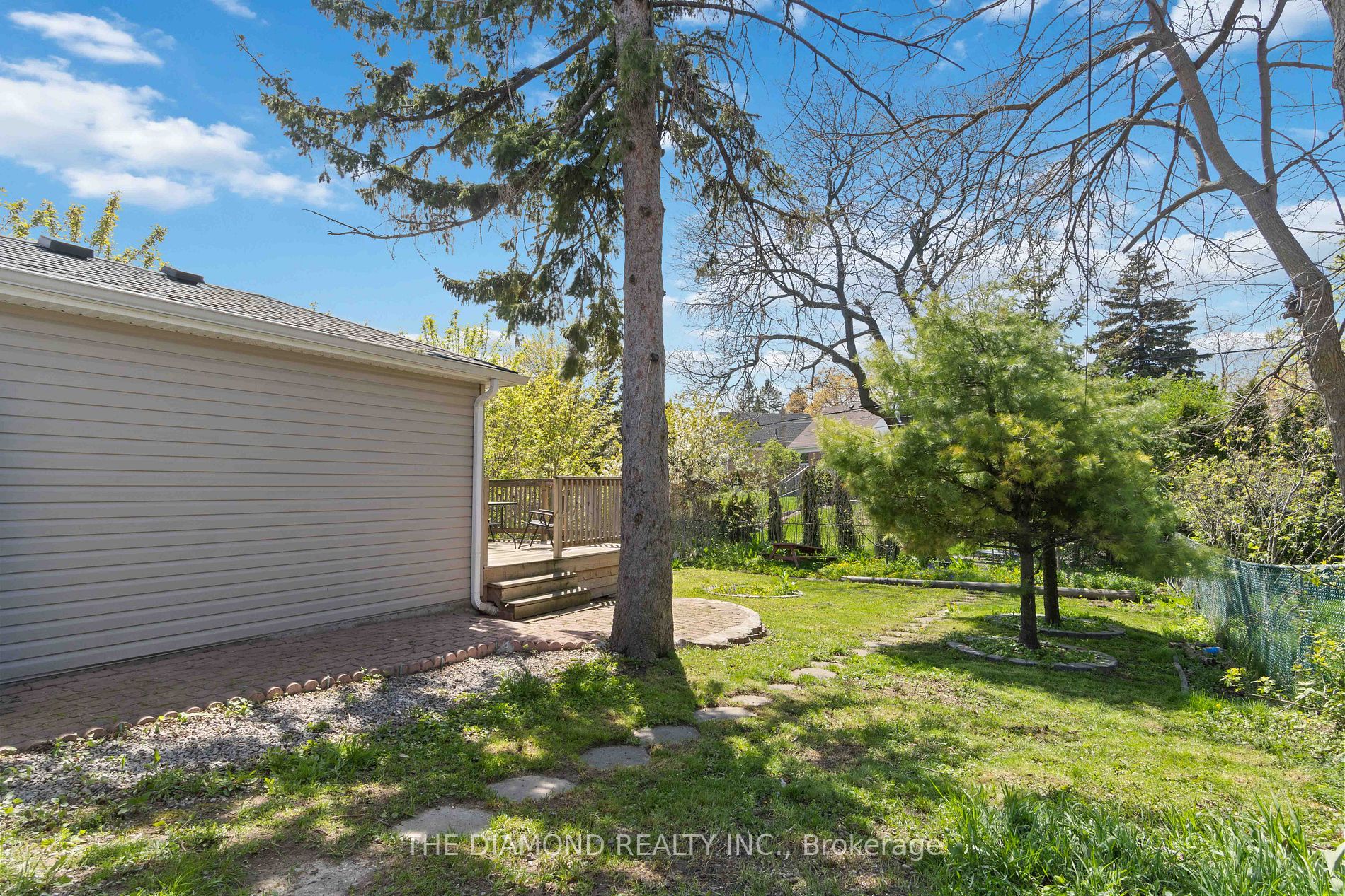 10 Compton Dr, #Bsmt