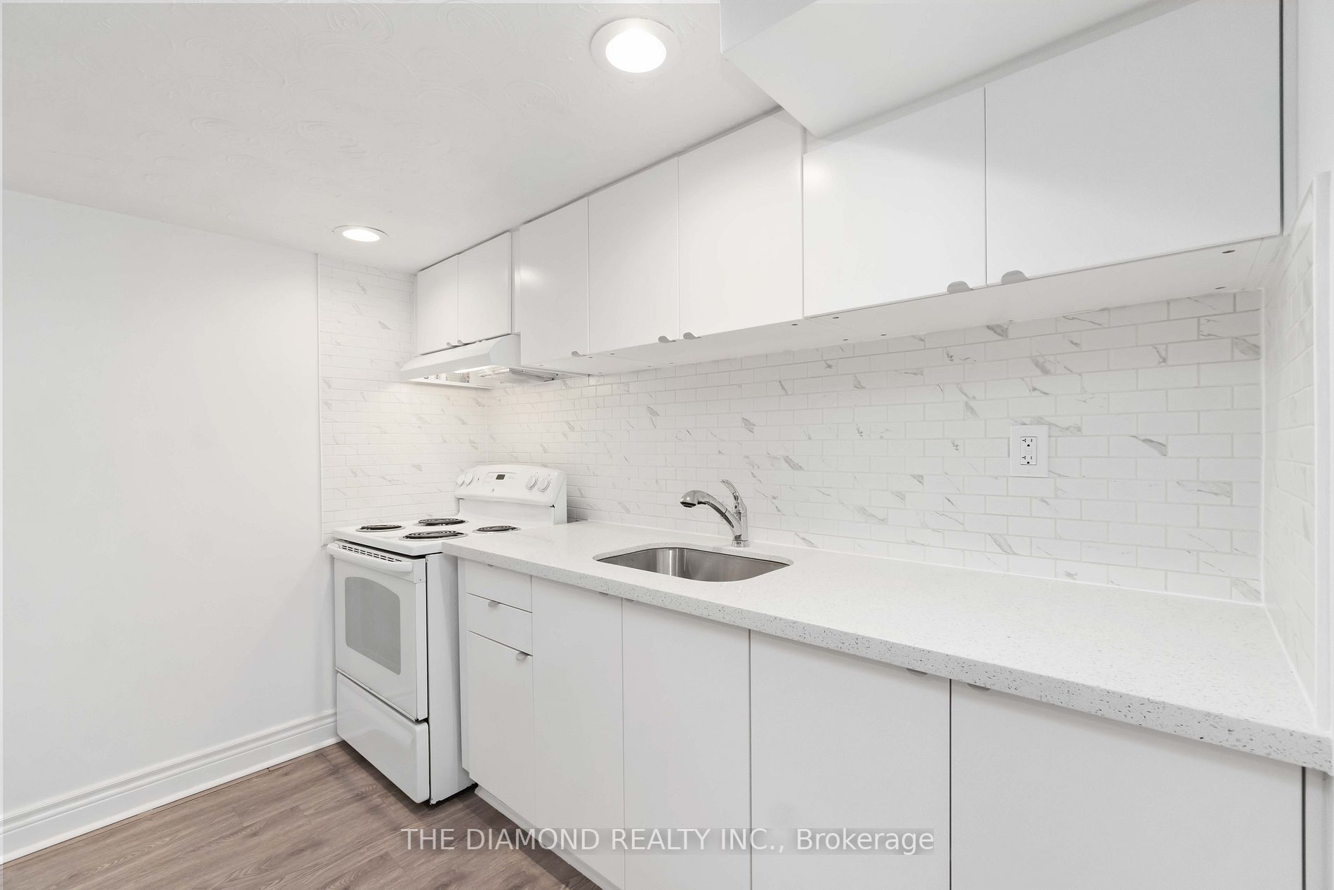 10 Compton Dr, #Bsmt