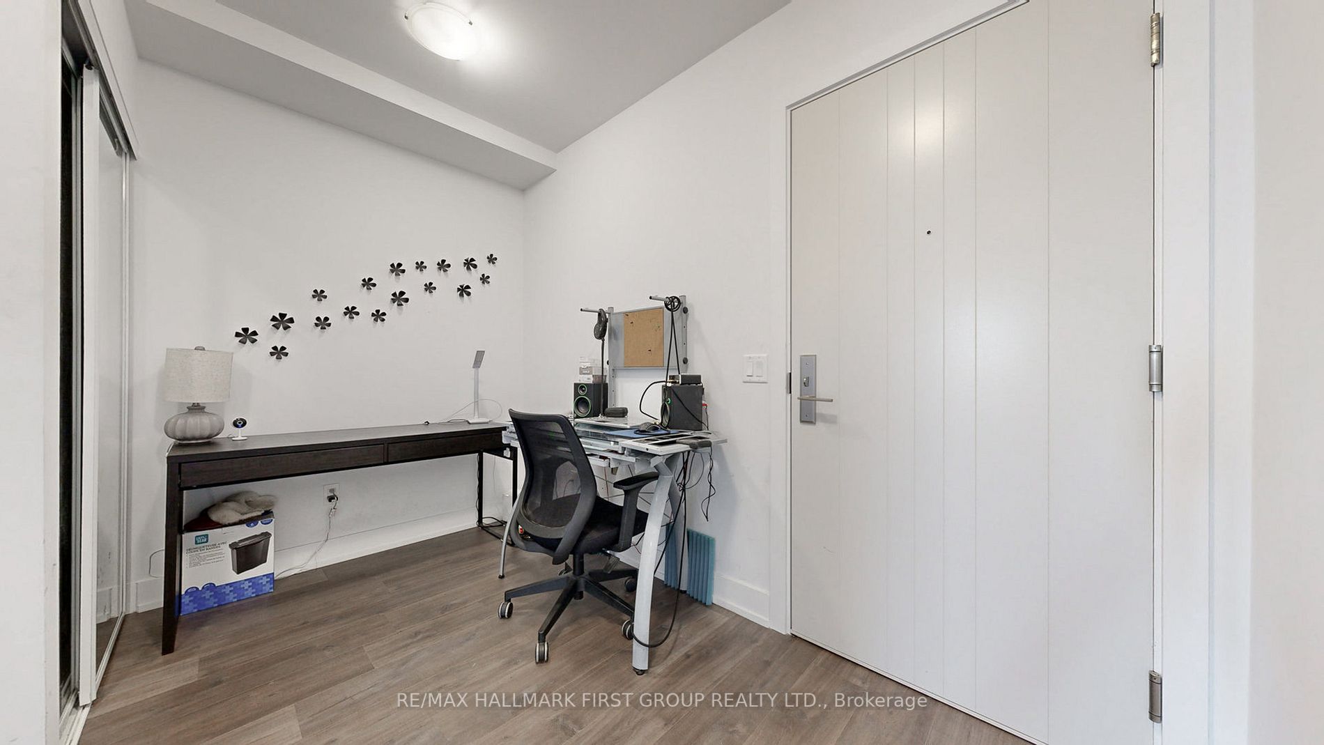 2550 Simcoe St N, #720