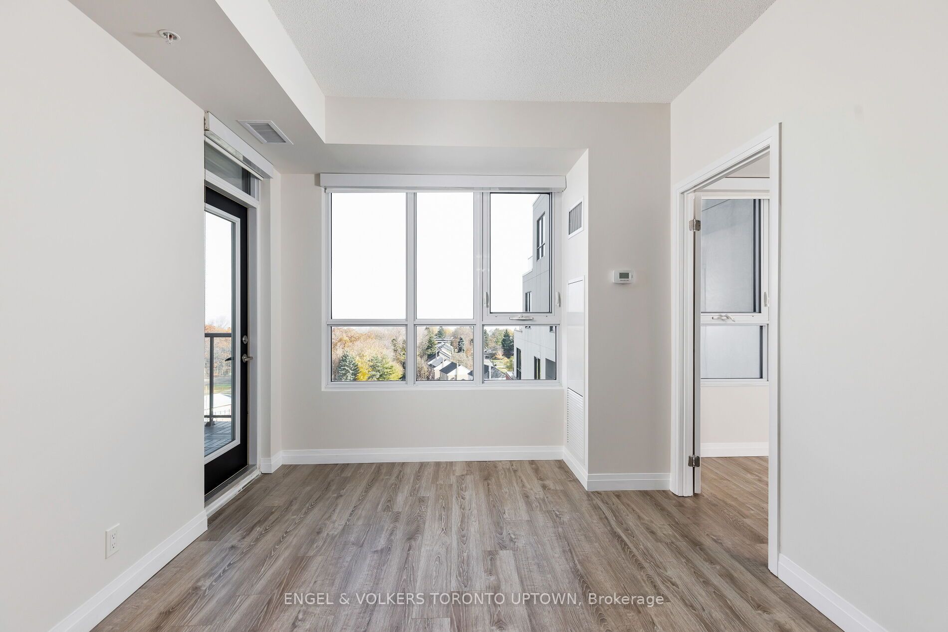 22 East Haven Dr, #815