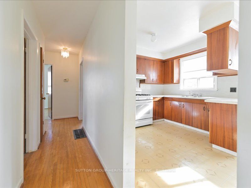 79 Ascolda Blvd