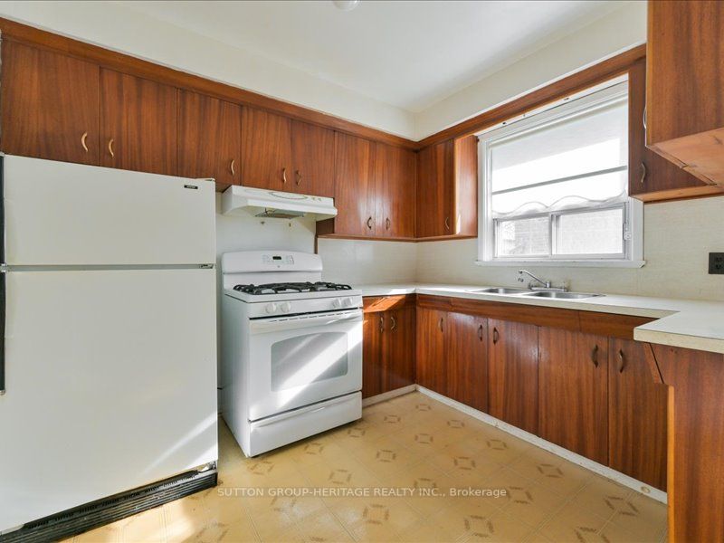 79 Ascolda Blvd