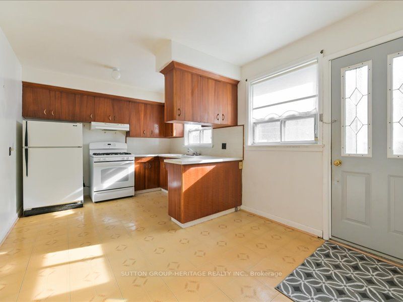 79 Ascolda Blvd