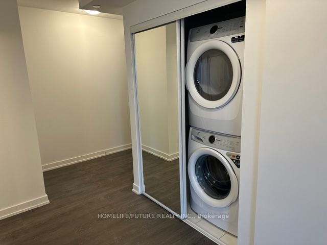 2033 Kennedy Rd, #903