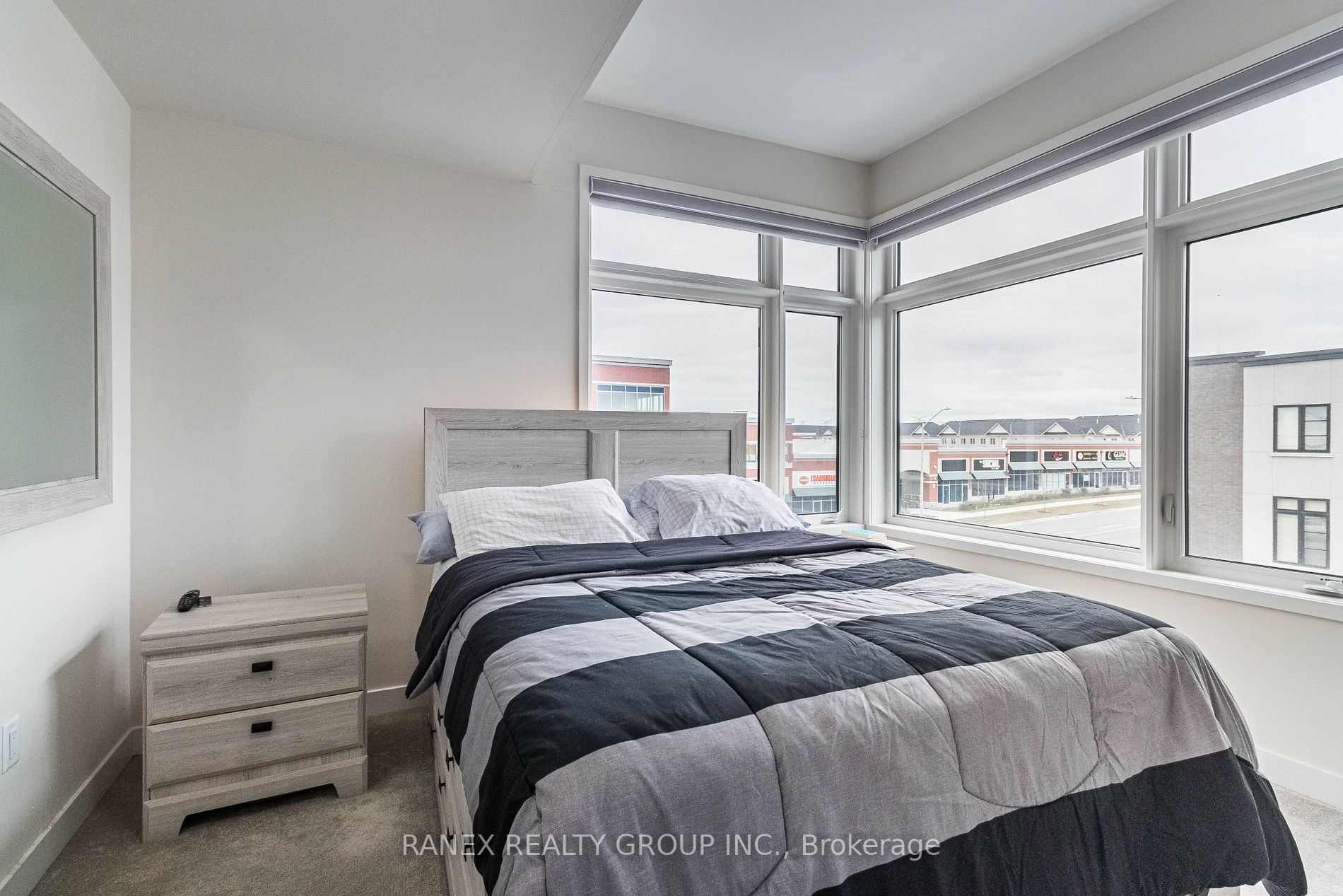 2550 Castlegate Crossings Dr, #104